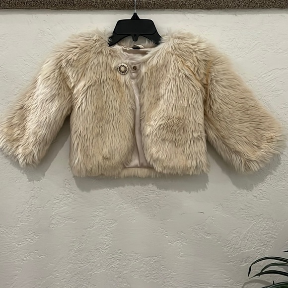 GAP Girls Faux Fur Winter Jacket With Flower Button Size L/XL EUC - Picture 1 of 16